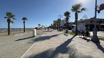 Flora Beachfront Larnaca Finikoudes