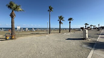 Flora Beachfront Larnaca Finikoudes