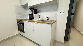 Flora Beachfront Larnaca Finikoudes