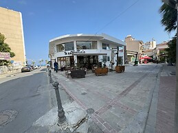 Flora Beachfront Larnaca Finikoudes
