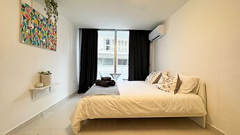 Flora Beachfront Larnaca Finikoudes