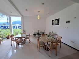 Akoya Pearl Hotel