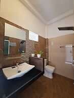 Akoya Pearl Hotel