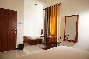 Akoya Pearl Hotel