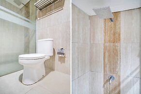 Dancenter Promenade Near Cihampelas Walk