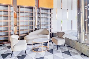 Sunday Hotel Sunset Road Near Trans Studio Mall