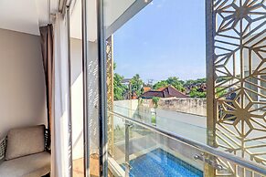 Sunday Hotel Sunset Road Near Trans Studio Mall