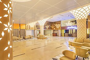 Sunday Hotel Sunset Road Near Trans Studio Mall