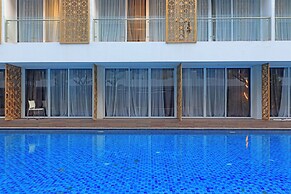 Sunday Hotel Sunset Road Near Trans Studio Mall