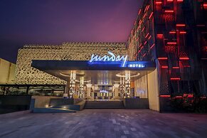 Sunday Hotel Sunset Road Near Trans Studio Mall