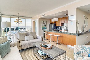 Walk to Beach: Luxury Biloxi Condo w/ Pool Access!