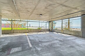 Walk to Beach: Luxury Biloxi Condo w/ Pool Access!