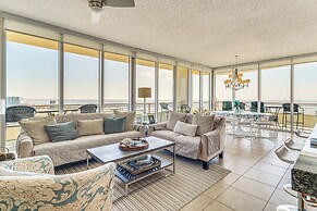 Walk to Beach: Luxury Biloxi Condo w/ Pool Access!