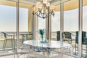 Walk to Beach: Luxury Biloxi Condo w/ Pool Access!