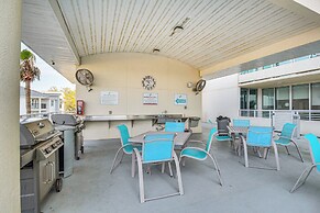 Walk to Beach: Luxury Biloxi Condo w/ Pool Access!