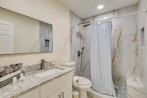 Saltwater Pool & Lanai: Lehigh Acres Escape!