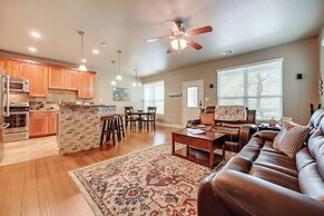 < 1 Mi to Comal Park: Peaceful Duplex w/ Yard!