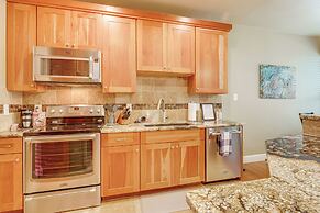 < 1 Mi to Comal Park: Peaceful Duplex w/ Yard!