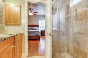 < 1 Mi to Comal Park: Peaceful Duplex w/ Yard!