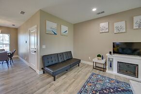 8 Mi to State Park: Home w/ Fenced Yard in Lindale