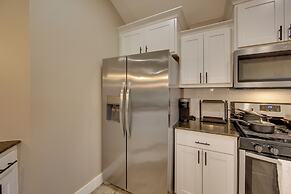 8 Mi to State Park: Home w/ Fenced Yard in Lindale