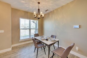 8 Mi to State Park: Home w/ Fenced Yard in Lindale