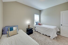 8 Mi to State Park: Home w/ Fenced Yard in Lindale