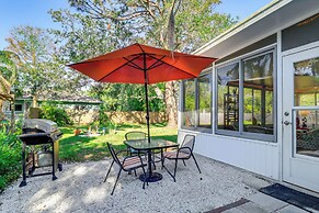 Englewood Bungalow 1 Mi to Beach: Pets Welcome!