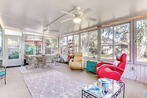 Englewood Bungalow 1 Mi to Beach: Pets Welcome!