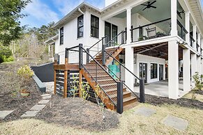 Luxe Lake Greenwood Retreat: Dock & Deck!