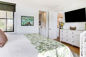 Luxe Lake Greenwood Retreat: Dock & Deck!