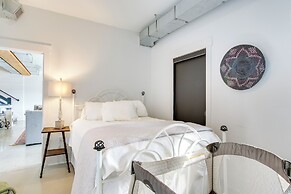 Luxe Lake Greenwood Retreat: Dock & Deck!