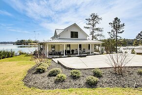 Luxe Lake Greenwood Retreat: Dock & Deck!