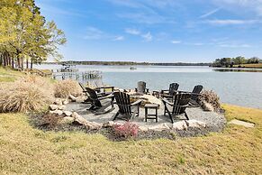 Luxe Lake Greenwood Retreat: Dock & Deck!