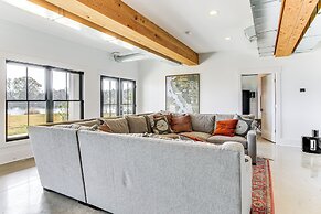 Luxe Lake Greenwood Retreat: Dock & Deck!