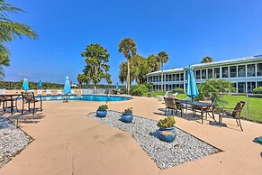 St Johns River Retreat in Welaka w/ Dock Access
