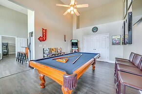 Lake Cumberland Home w/ Hot Tub & Game Room
