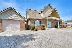Lake Cumberland Home w/ Hot Tub & Game Room