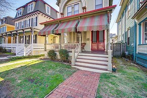Walk to Beach: Cape May Home w/ Screened Patio!