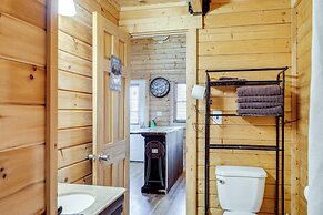 Fire Pit + Pool Access: Cozy Cabin in Sevierville!