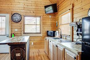Fire Pit + Pool Access: Cozy Cabin in Sevierville!