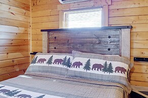 Fire Pit + Pool Access: Cozy Cabin in Sevierville!