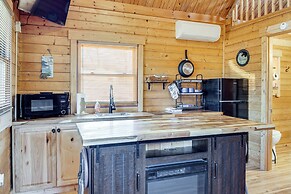 Fire Pit + Pool Access: Cozy Cabin in Sevierville!