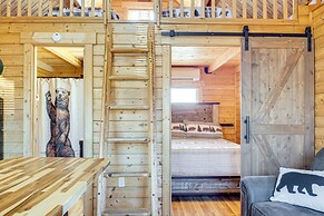 Fire Pit + Pool Access: Cozy Cabin in Sevierville!