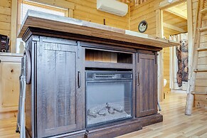 Fire Pit + Pool Access: Cozy Cabin in Sevierville!