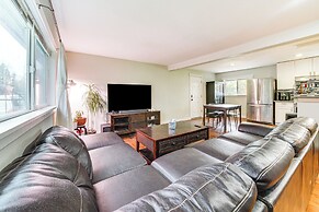 14 Mi to Dtwn Seattle: Sleek Home w/ Large Yard