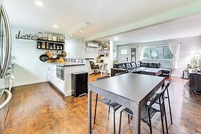 14 Mi to Dtwn Seattle: Sleek Home w/ Large Yard
