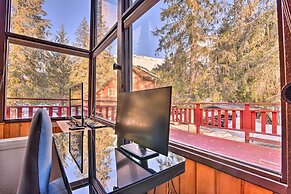 Girdwood Getaway w/ Slope Views: Walk to Lift!