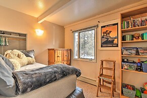 Girdwood Getaway w/ Slope Views: Walk to Lift!