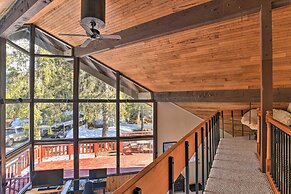 Girdwood Getaway w/ Slope Views: Walk to Lift!